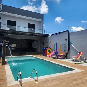 Casa de Férias Sobrado Novo E Lindo Com Piscina, São José dos Campos